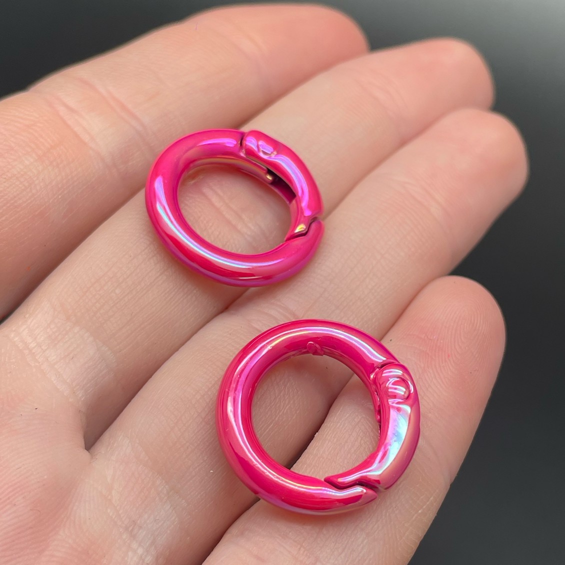 20мм , Замок круг малиновая эмаль с переливом 