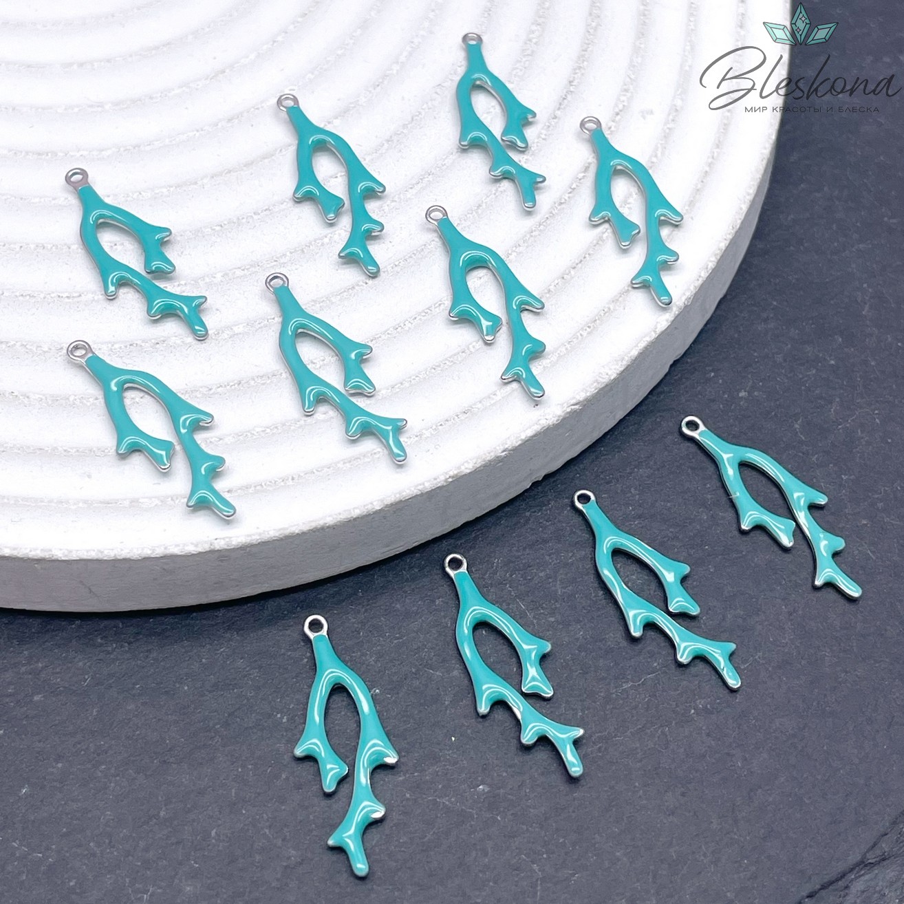 Подвеска ветки коралла голубая эмаль ,цвет серебро 8,5*24мм