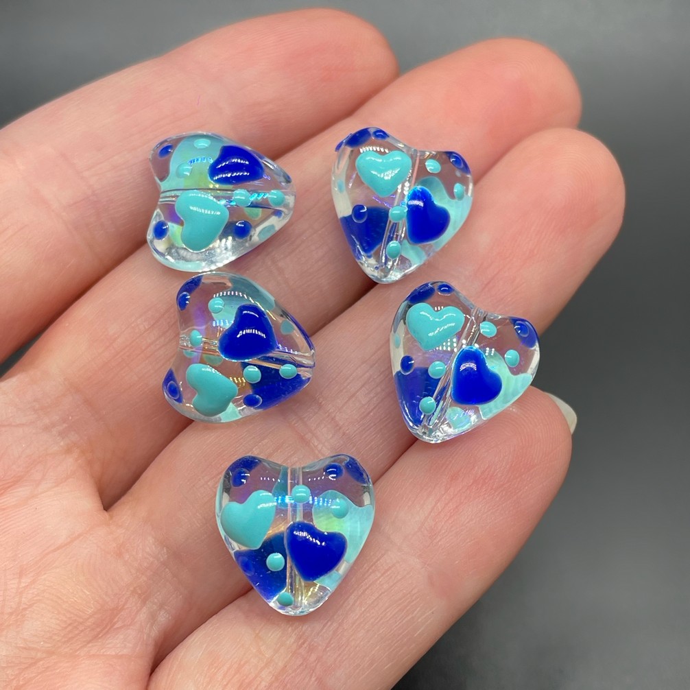 13,5 мм, Стекло бусина сердце с сине-бирюзовыми сердечками  уп.5 шт