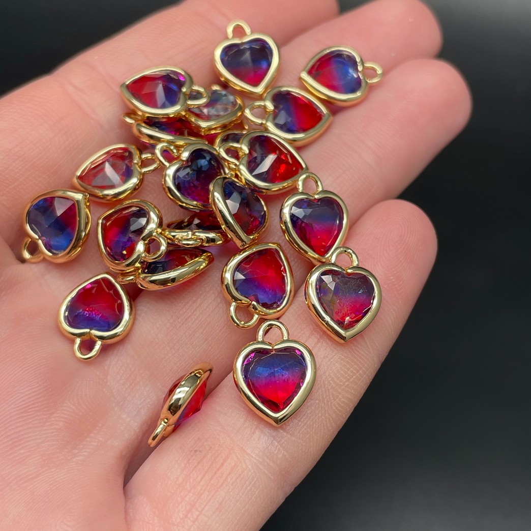 10 мм, Цвет золото, Подвеска сердце стекло малиново-синее