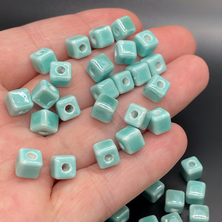 6 мм Бусина куб, керамика цвет бирюзовый