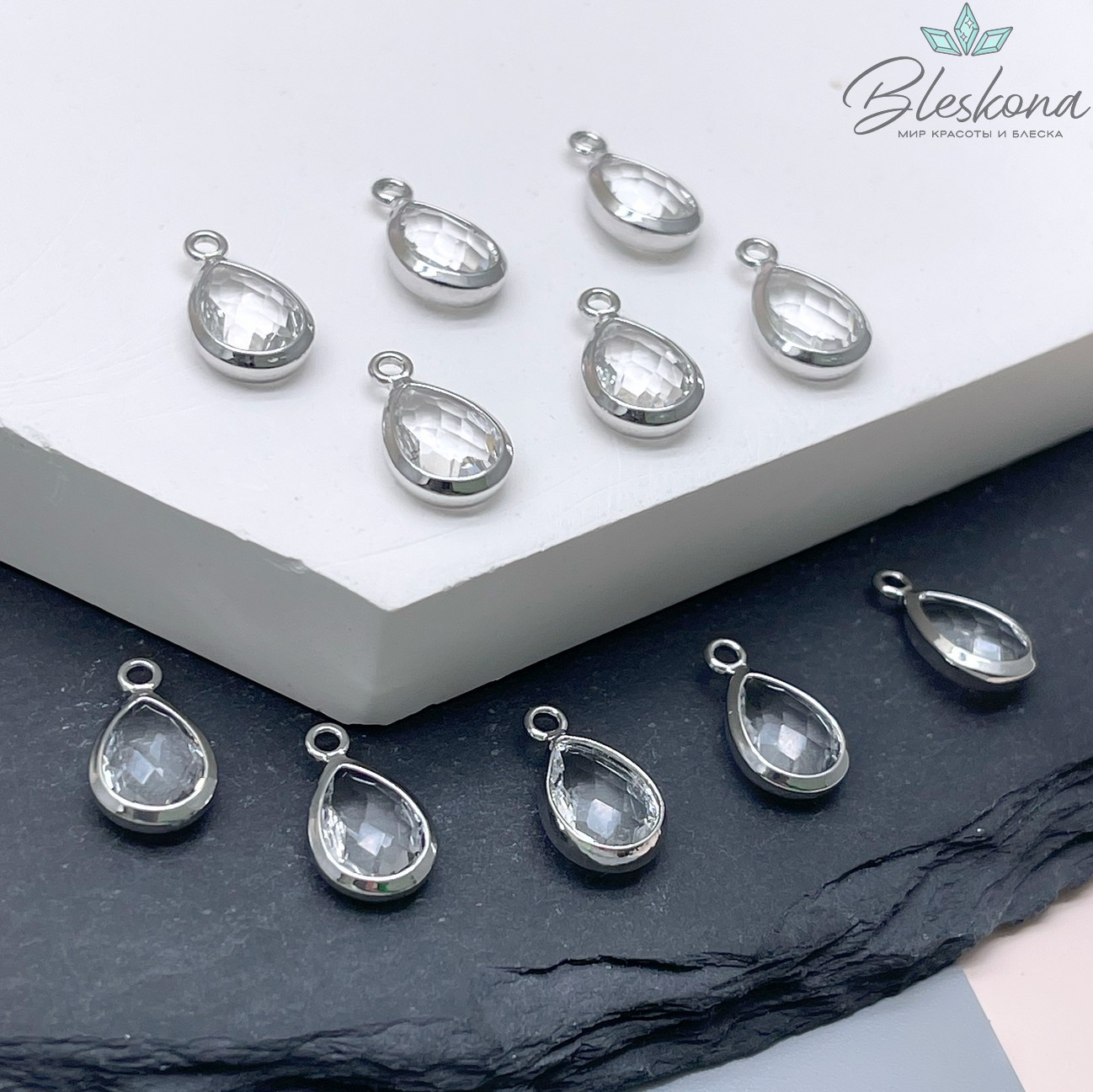 11,6*6,8 мм Цвет серебро, Подвеска капля циркон в обрамлении