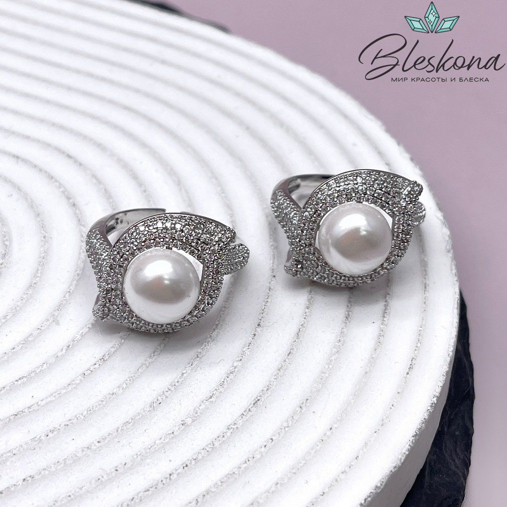 23 мм Цвет серебро, Кольцо безразмерное с жемчугом Майорка и цирконами