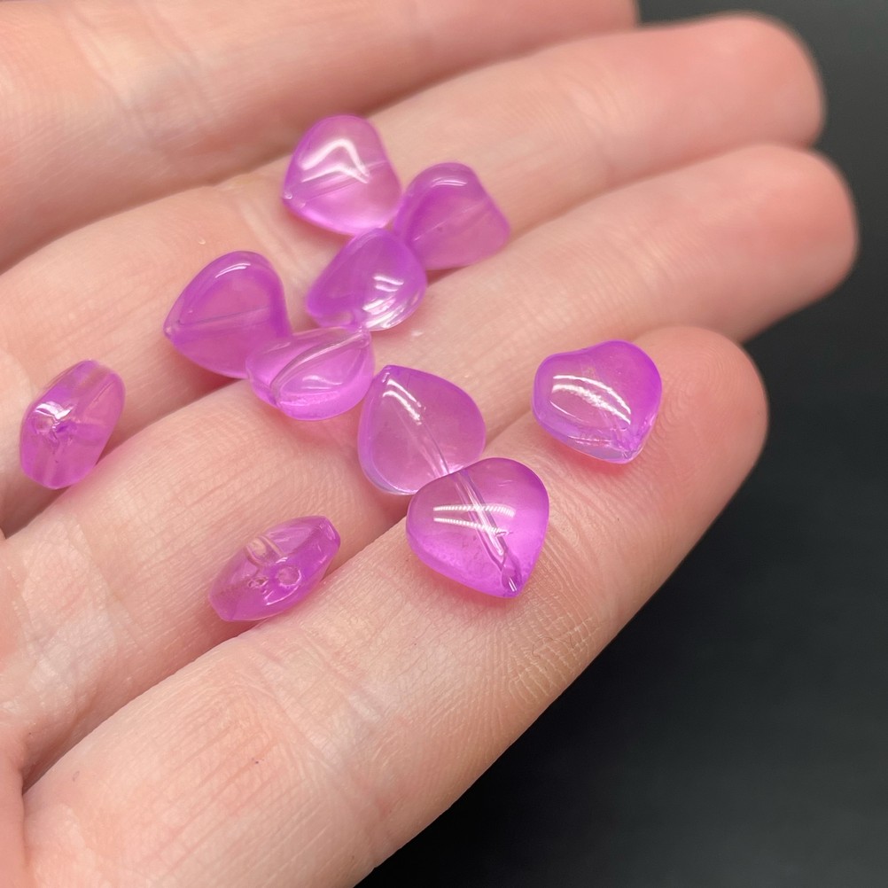 8,5 мм, Стекло сердце фиолетовое  уп.10 шт №2