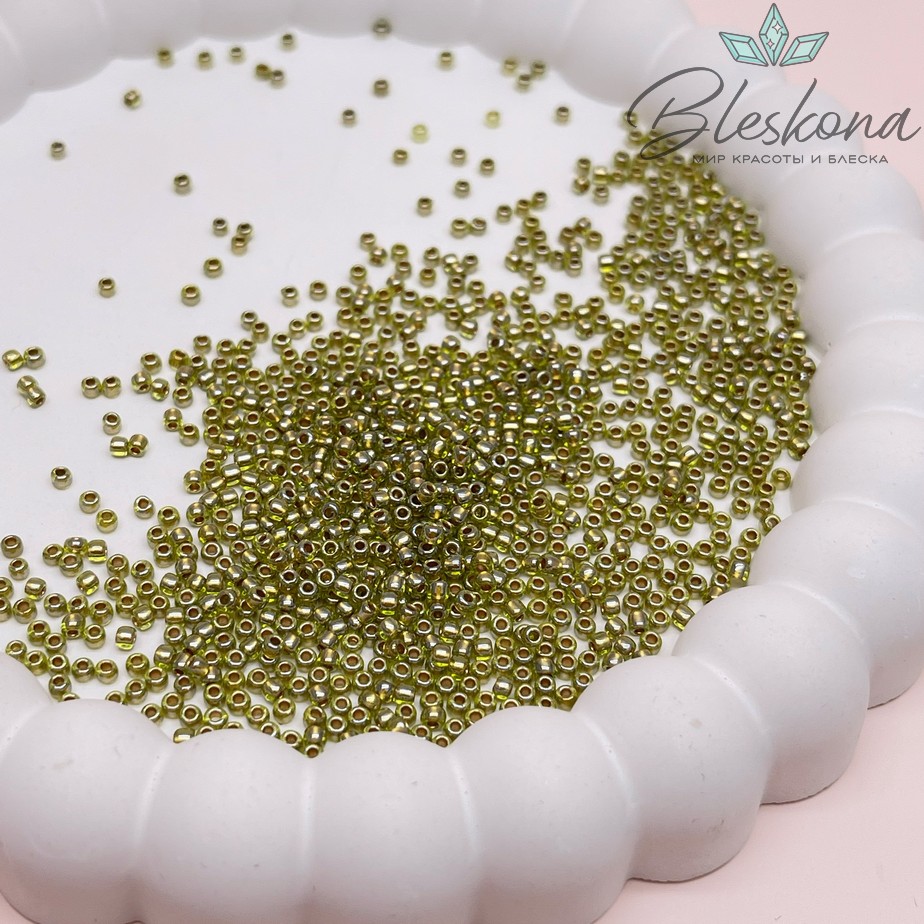 Бисер TOHO round 11/0 цвет №991 (оттенок хаки)