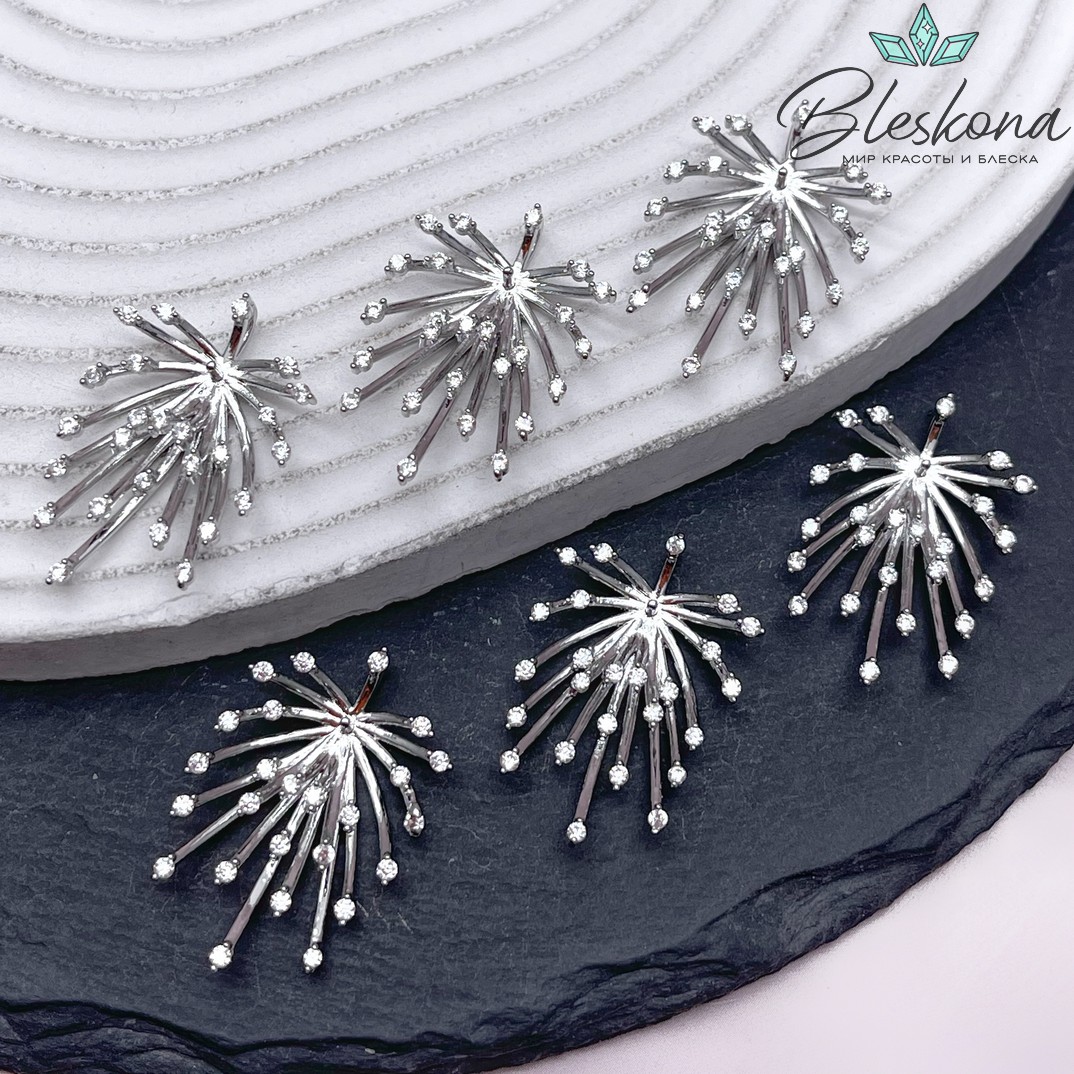 29*18,9 мм Цвет серебро, Подвеска цветок с цирконами под вклейку