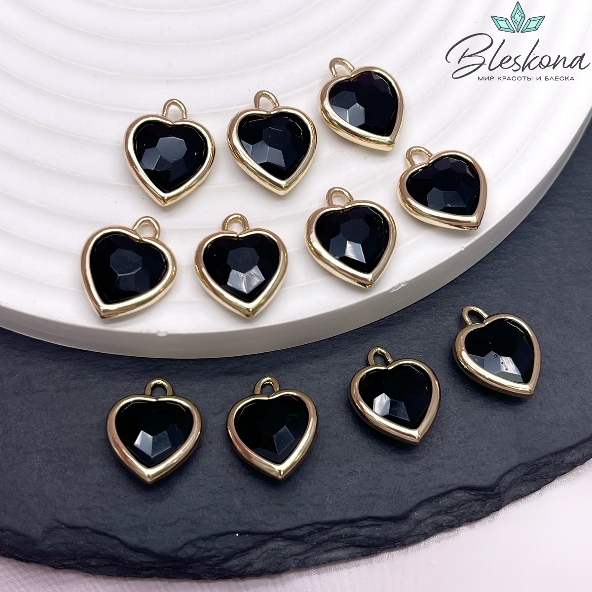 12 мм, Цвет золото, Подвеска сердце стекло черное