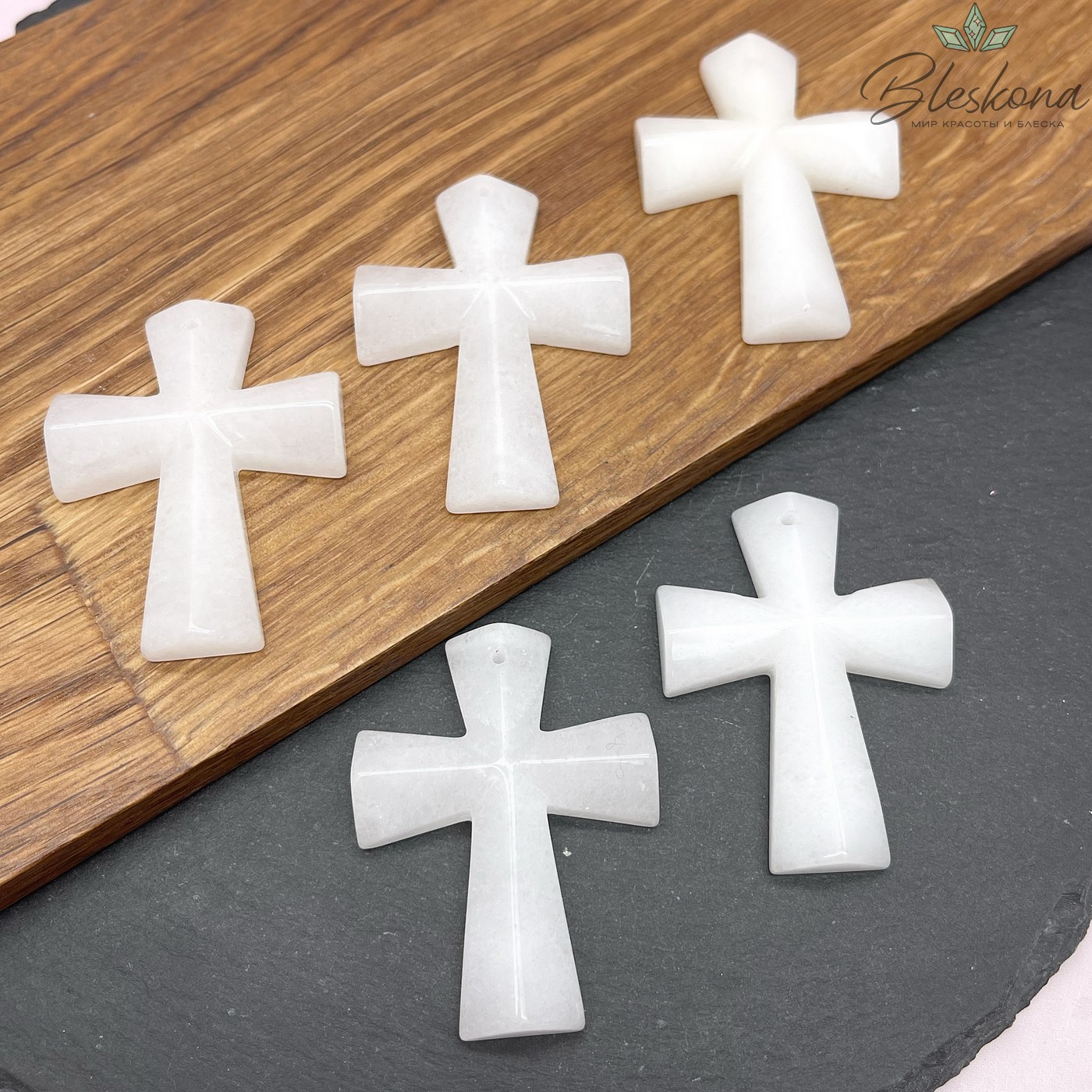 Подвеска крест Белый кварц 46,5*35 мм