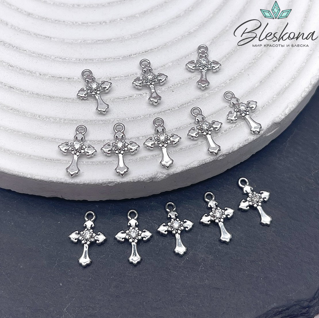 13*8,5 мм Цвет серебро, Подвеска Крест циркон