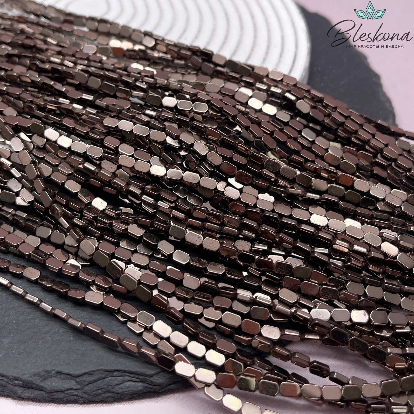 5*3 мм Гематин, цвет коричневый №1 (шоколадный), вытянутый шестигранник имитация