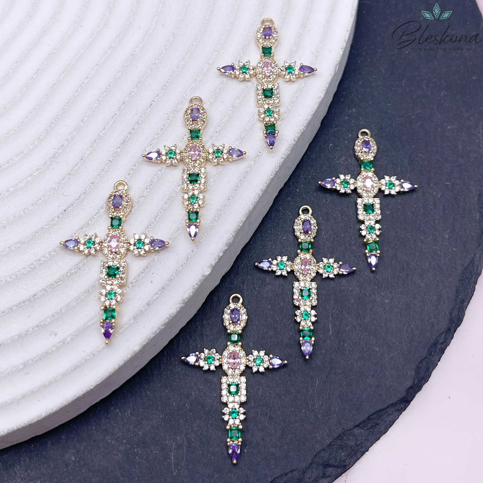 20*31 мм Цвет золото, Подвеска крест цирконы микс 