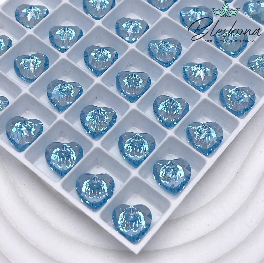 6432 Heart Cup Pendant 8 mm Aquamarine Shimmer