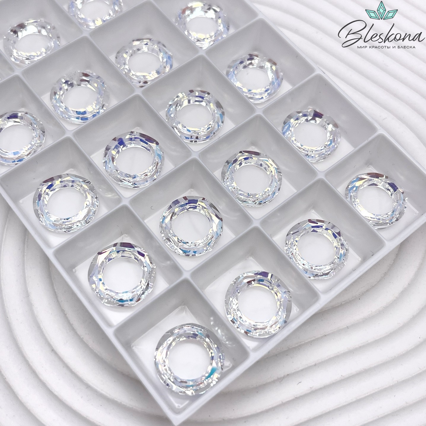 4139 Cosmic Ring 14 мм Crystal Aurore Boreale (AB)