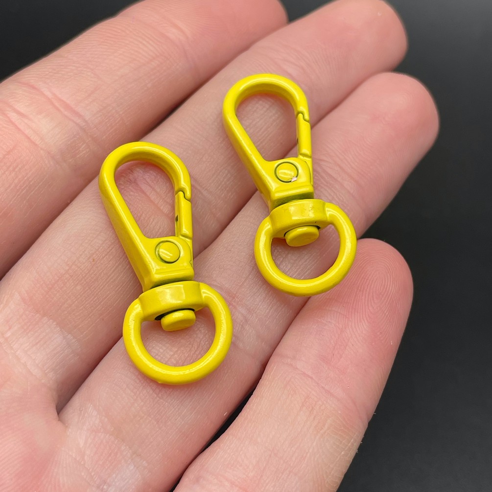 11,5*31,5мм , Замок крупный желтая эмаль 