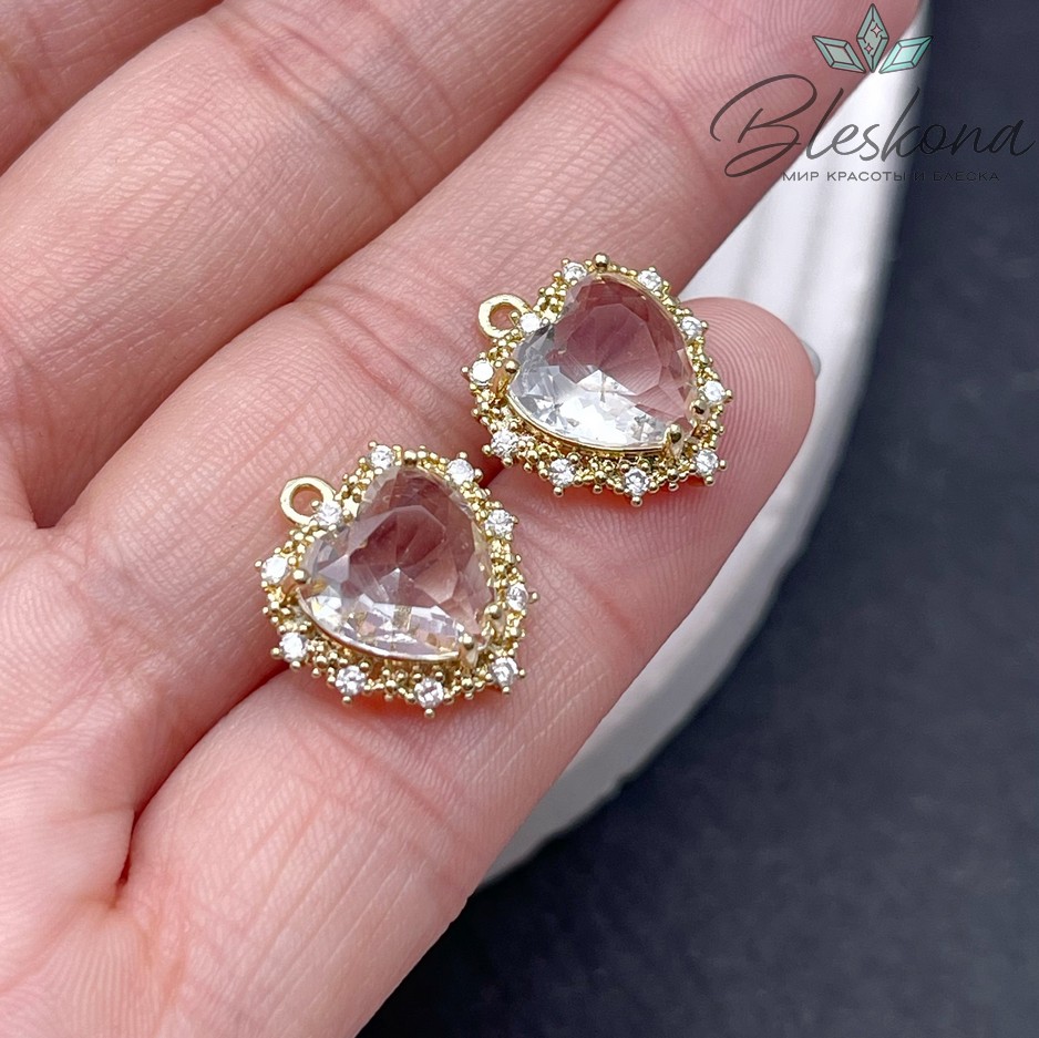 14,7*16мм Цвет золото, Подвеска сердце белый циркон и цирконы