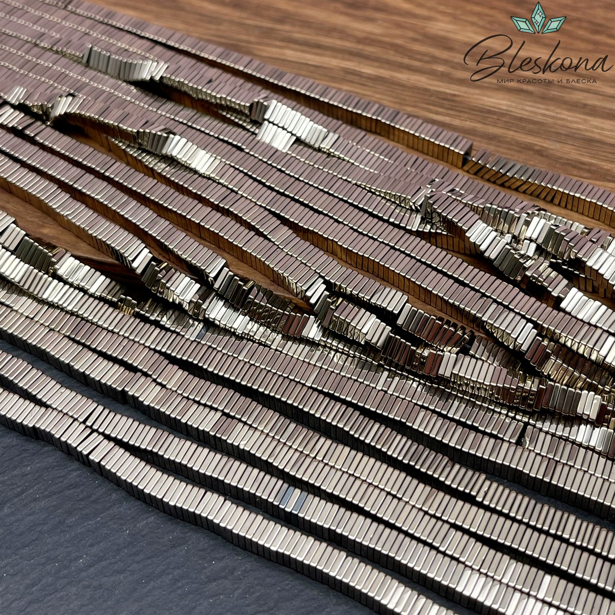 4 мм Гематин имитация, цвет темное золото № 1, квадрат