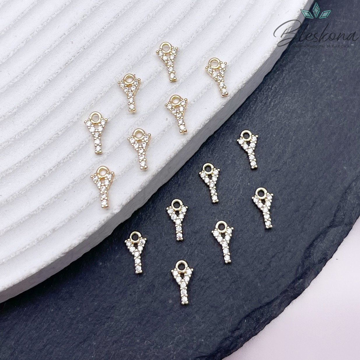 9,4 мм Цвет золото, Буква Y цирконы 