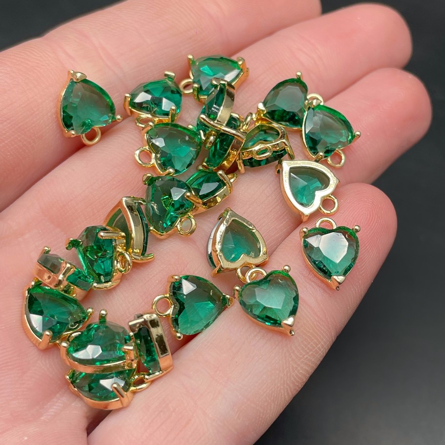 8 мм, Цвет золото, Подвеска сердце стекло зеленое цапы