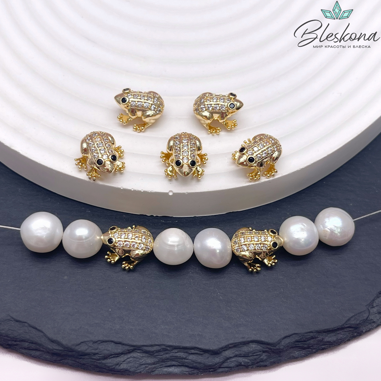 11,5*6,6 мм Цвет золото, Бусина Лягушка цирконы