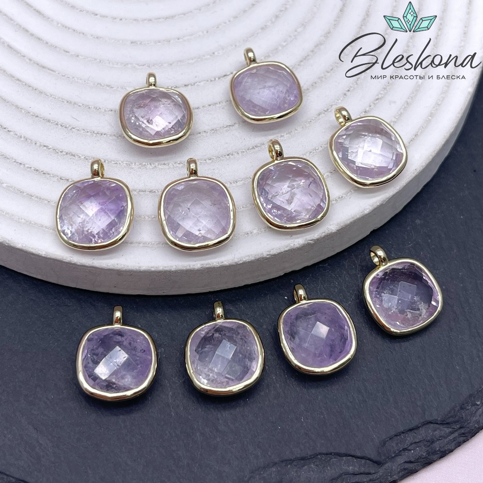 13 мм, цвет золото ,Подвеска квадрат Лавандовый Аметист в обрамлении 