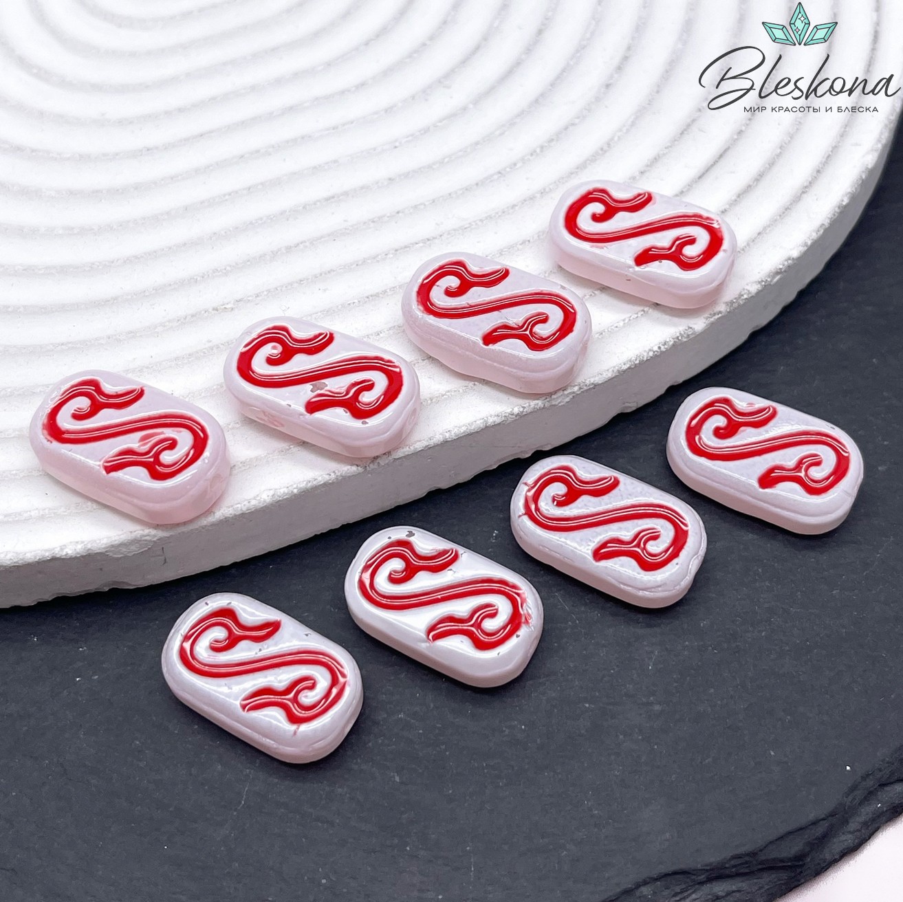 20*11,5 мм Бусина Этно округленный прямоугольник бело-красный