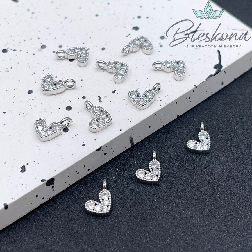 8*9,5 мм Цвет серебро, Подвеска сердце белые цирконы