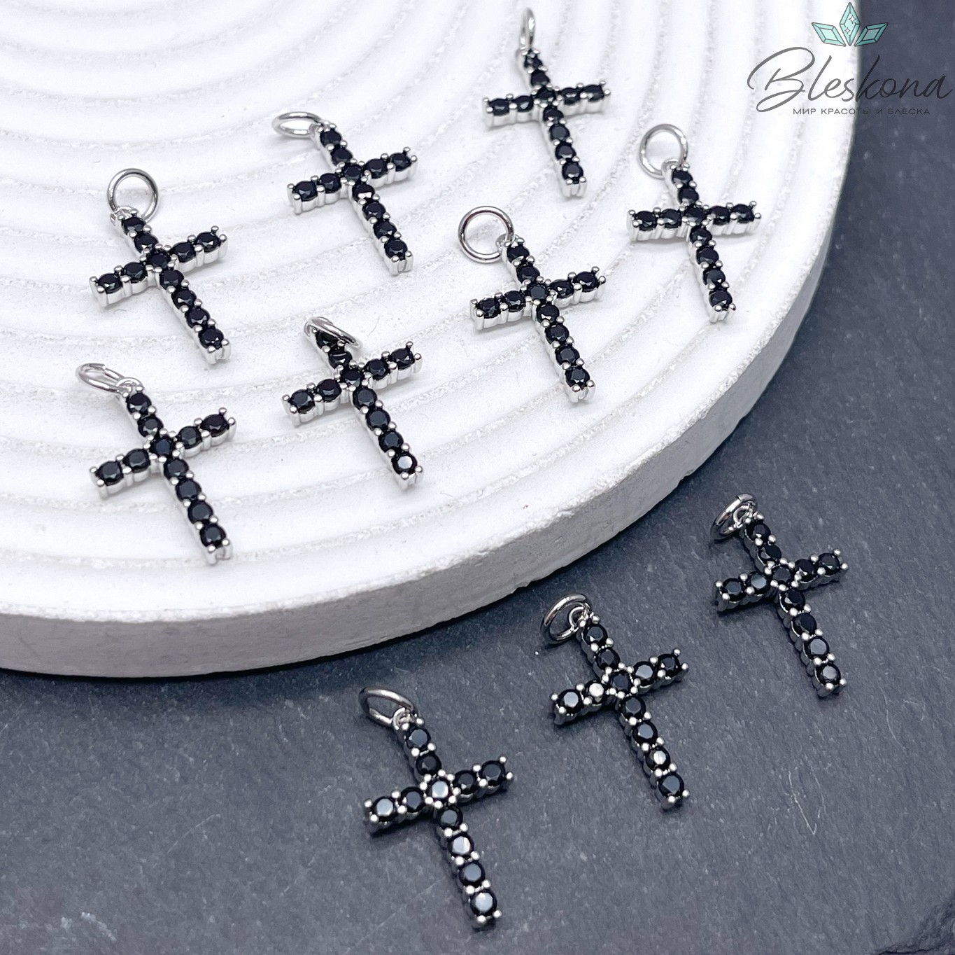 18,5*12,5 мм Цвет серебро, Подвеска Крест черные цирконы