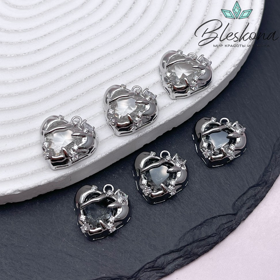 19*20 мм Цвет серебро, Подвеска Сердце стекло с цирконами