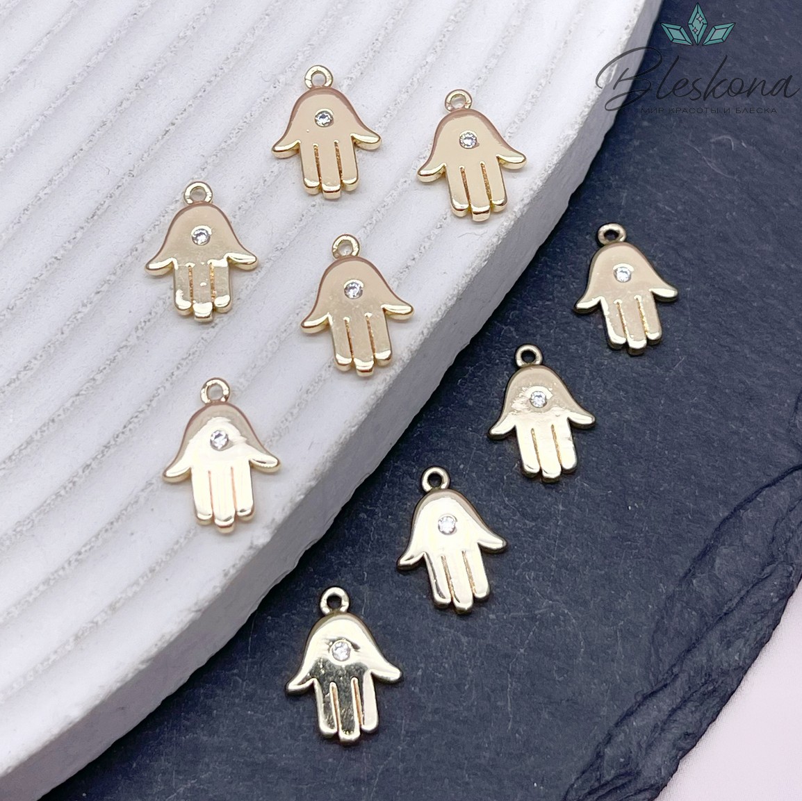 12,3*9 мм Цвет золото, Подвеска Рука Фатимы циркон 