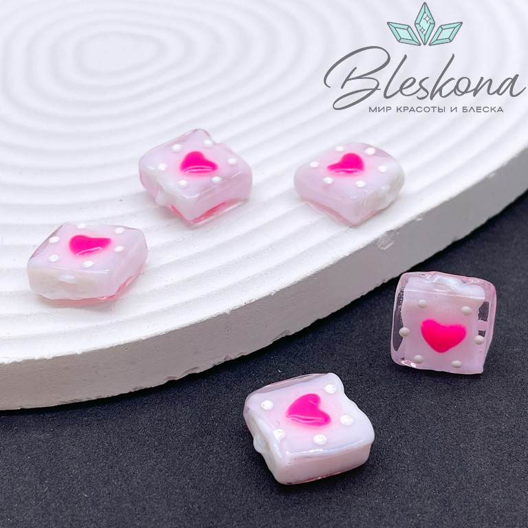 14 мм Бусина квадрат прозрачно- розовый сердце