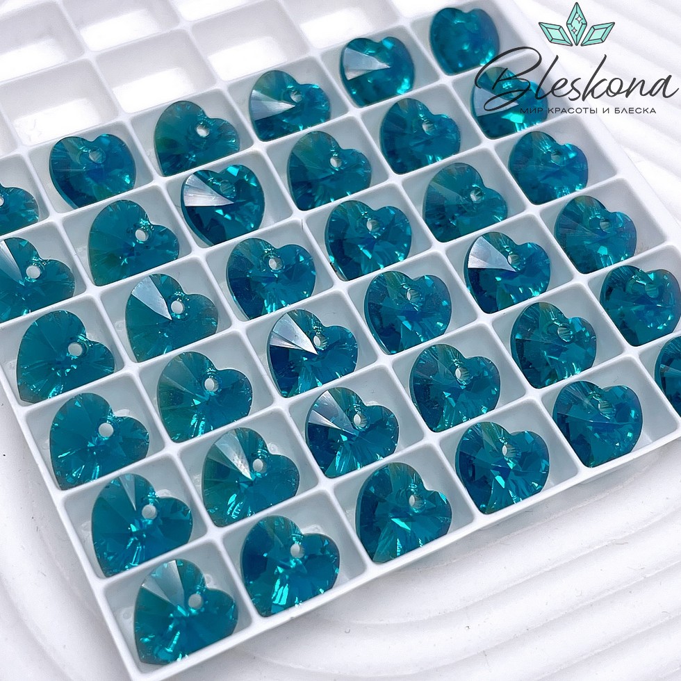 6228 Xilion Heart 10,3*10 мм Blue Zircon AB