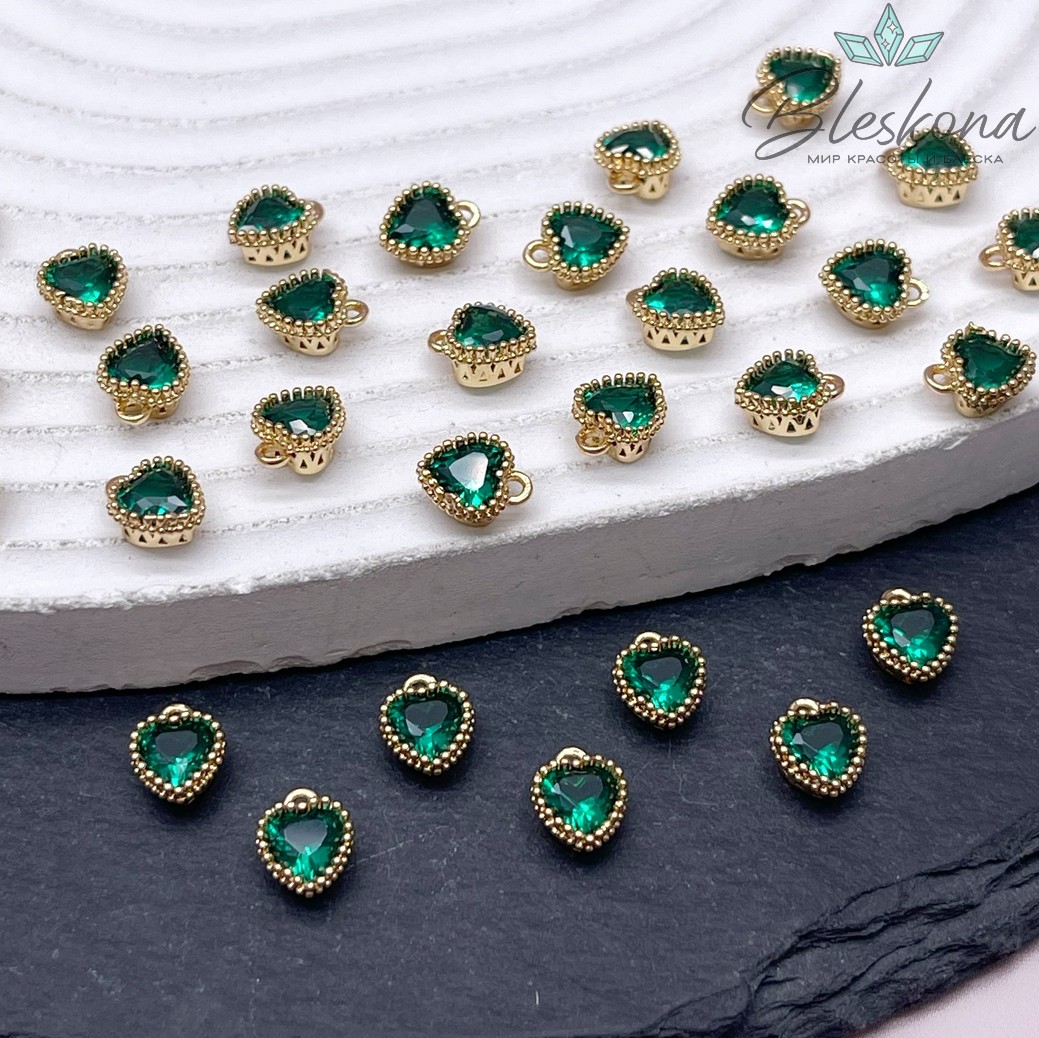 Подвеска Сердце мини зеленый циркон,цвет золото 6,5*8 мм