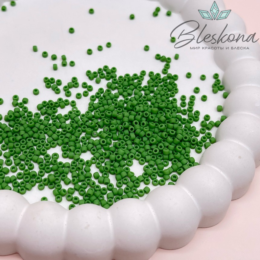 Бисер TOHO round 11/0 цвет №47F (оттенок светло-зеленого)