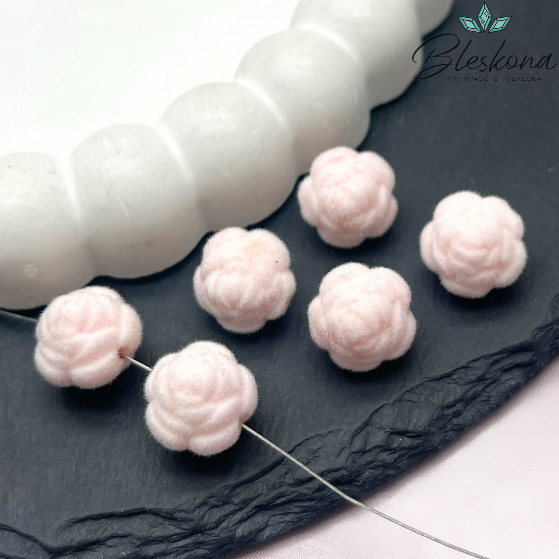12мм Бархатная бусина Цветок - Роза, Цвет бледно-розовый