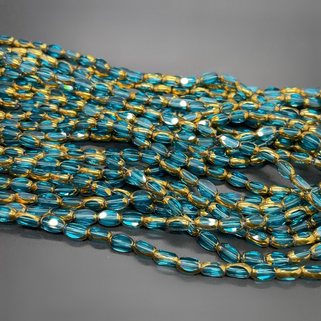 4,3*6,5 мм Стекло Lux, рис огранка, цвет голубой  в обрамлении