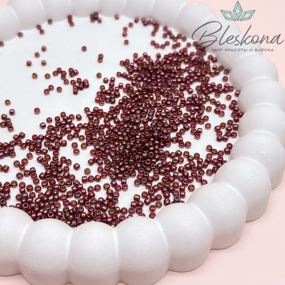 Бисер TOHO round 11/0 цвет №331 (оттенок пурпурного)