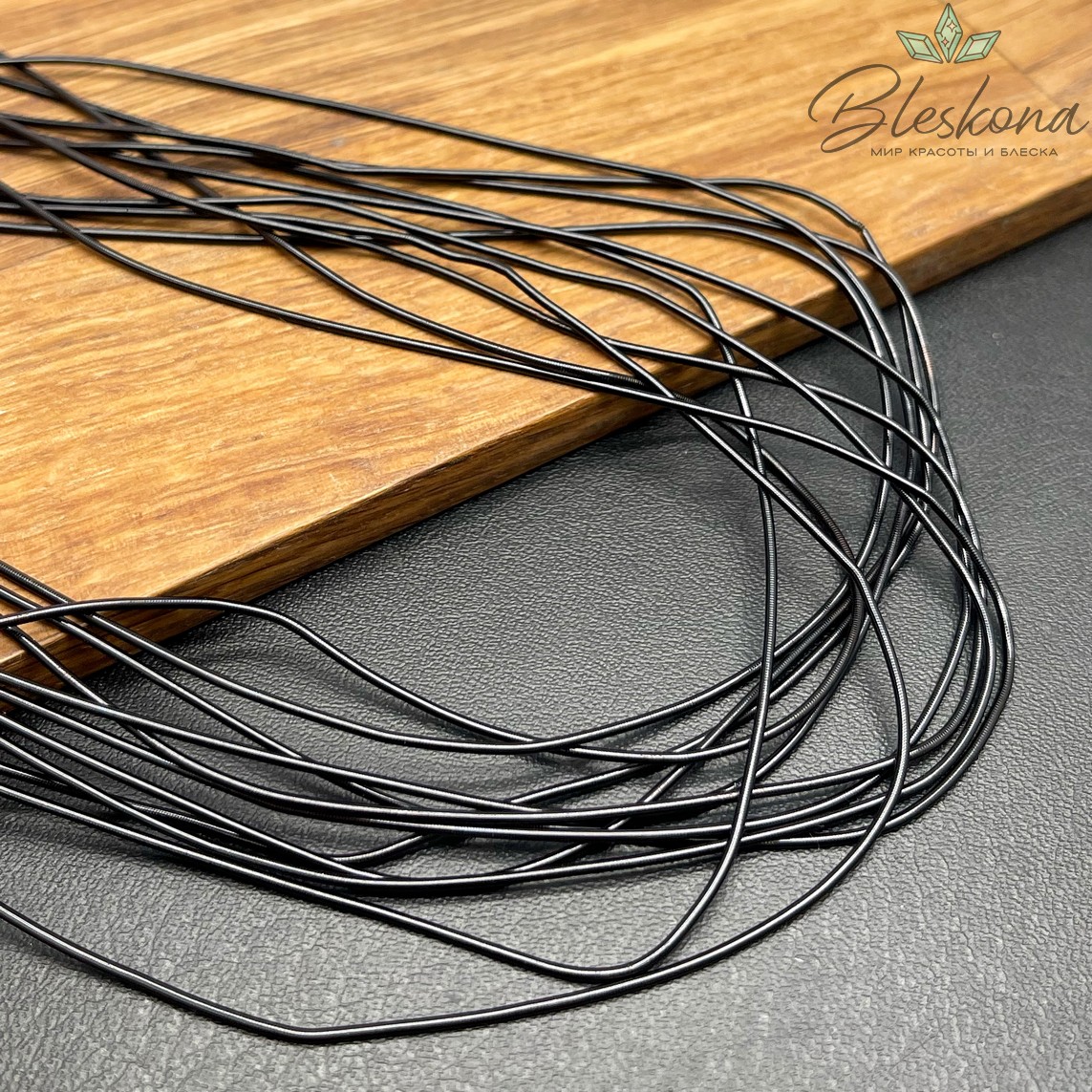 Канитель мягкая гладкая 1 мм, Цвет MD-23 уп.5 гр (оттенок красного)