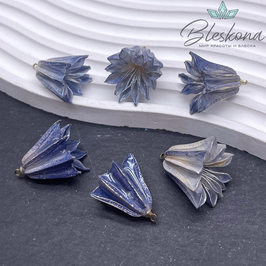 28-33 мм  Подвеска Колокольчик в эпоксидной смоле синий