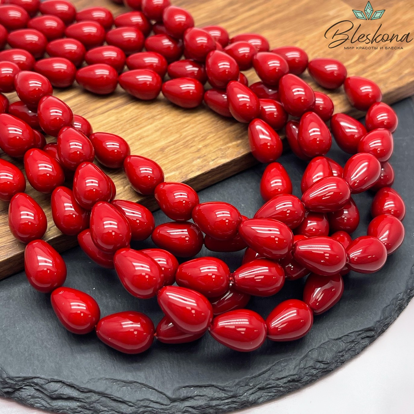 Жемчуг Майорка, цвет красный №1 капля 15*10 мм