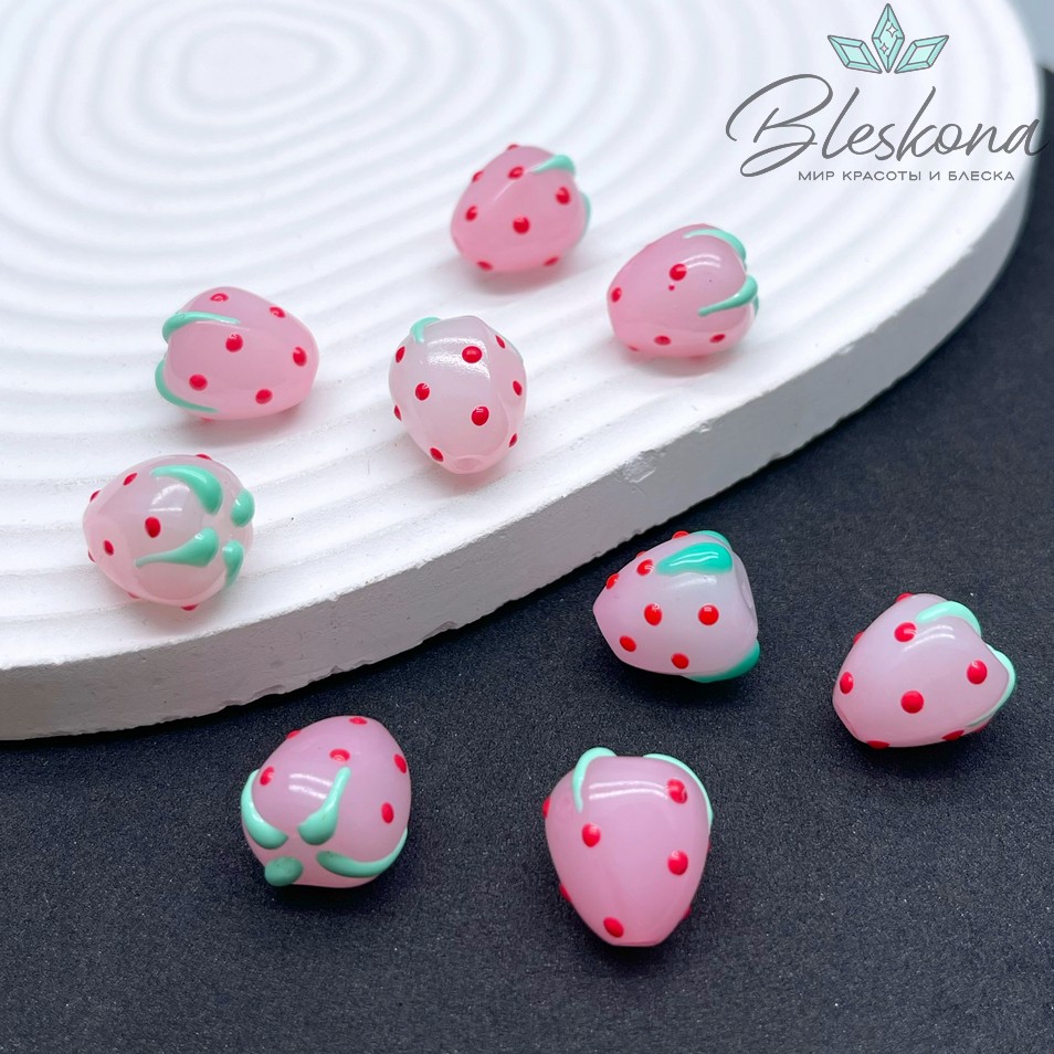 14*12 мм Бусина клубничка бледно- розовая 