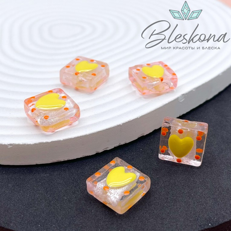 15 мм Бусина квадрат прозрачный сердце