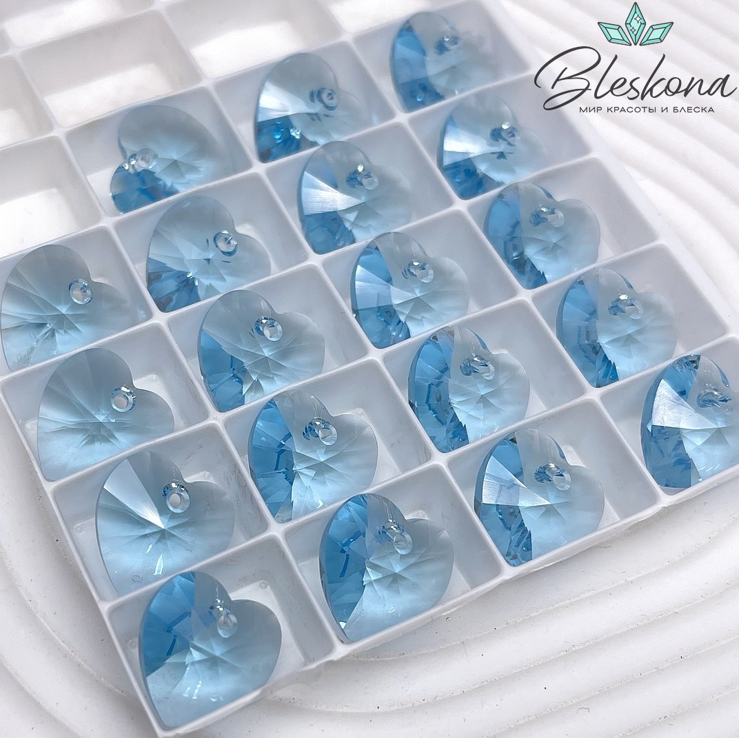 6228 Xilion Heart 14,4*14 мм Aquamarine (202)