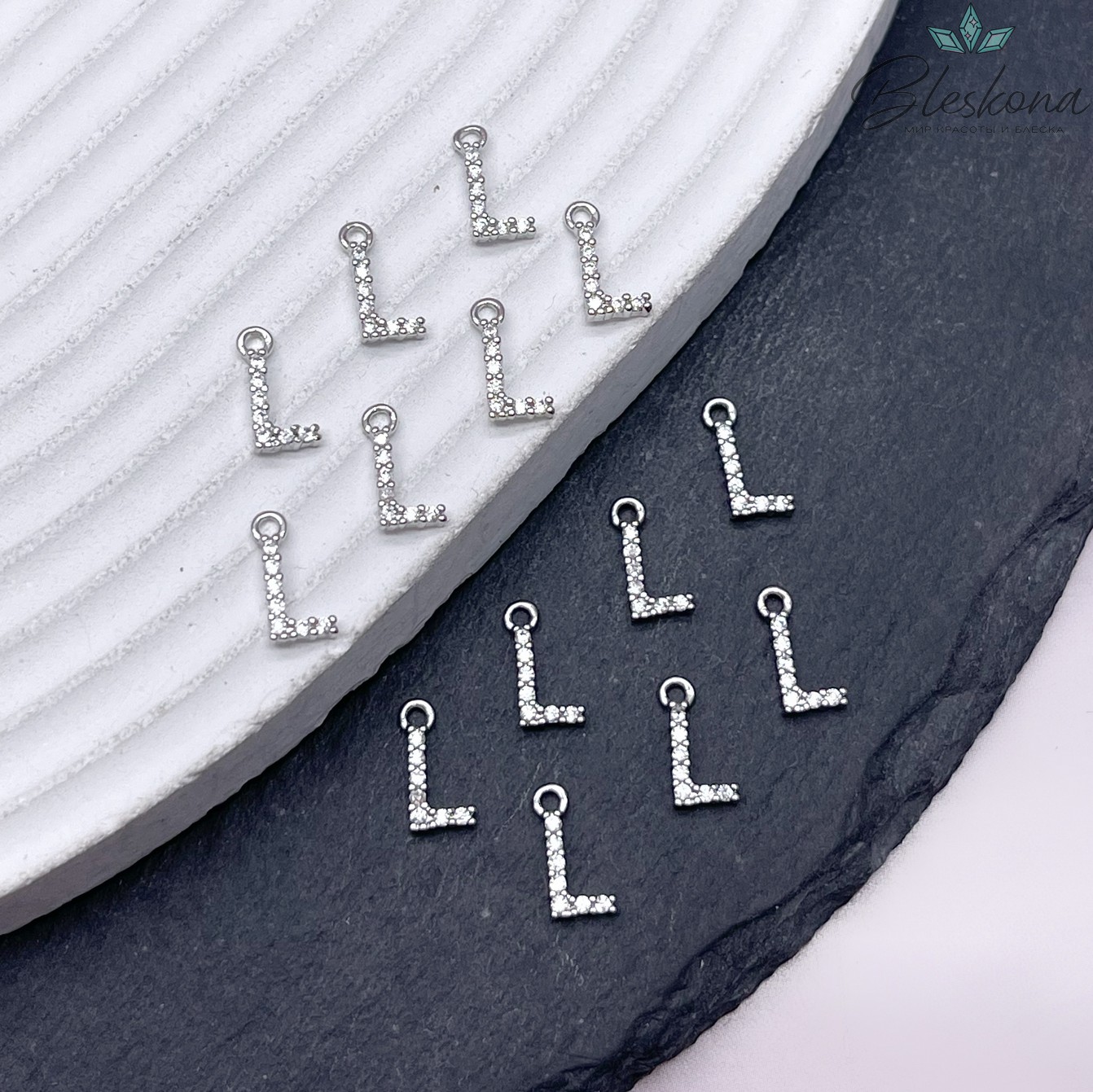 9,4 мм Цвет серебро, Буква L цирконы 