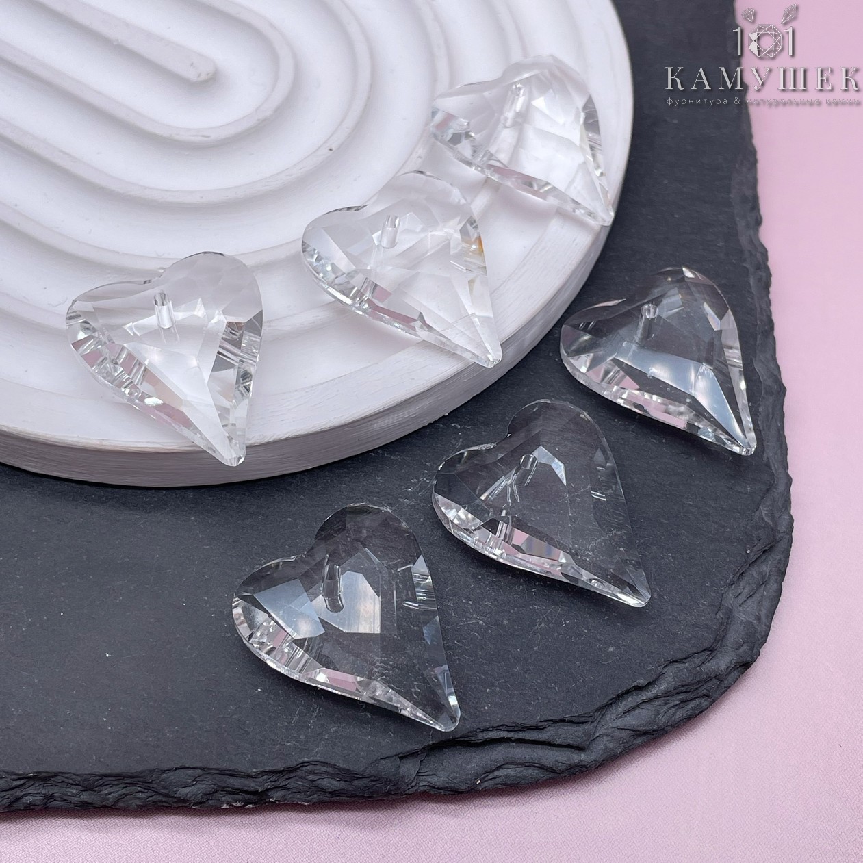 26,5*21,5 мм, Подвеска сердце стекло белое уп. 2 шт