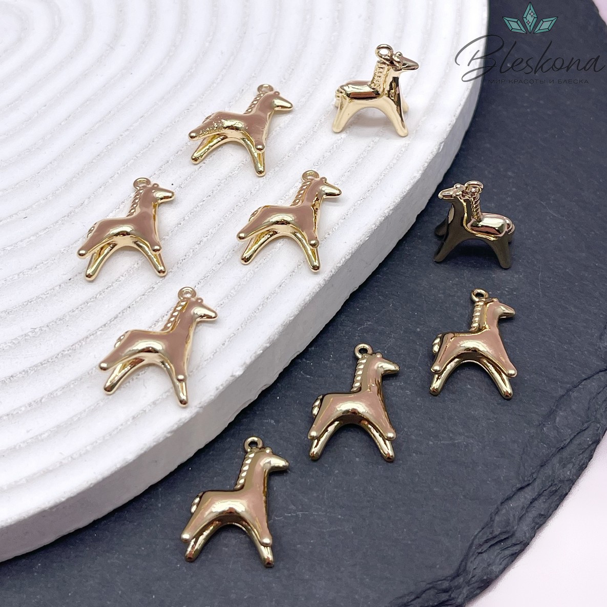 18*14 мм Цвет золото, Подвеска Дымковская Лошадка 