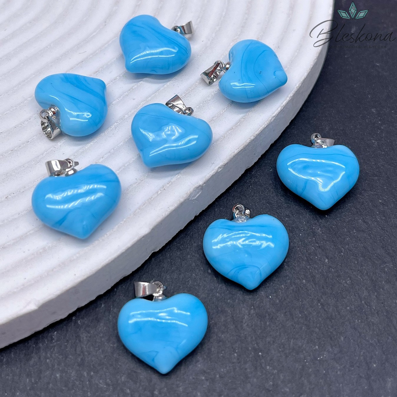 17 мм, Цвет серебро, Подвеска сердце стекло голубое