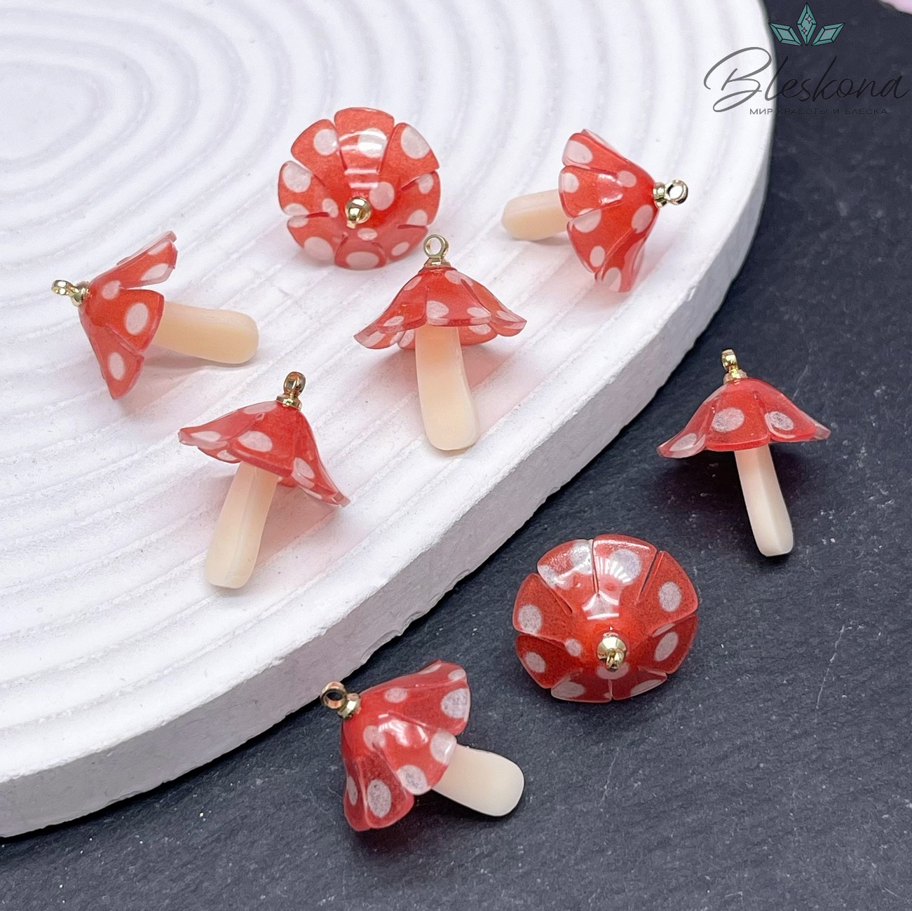 22*18 мм Цвет золото, Подвеска грибочек