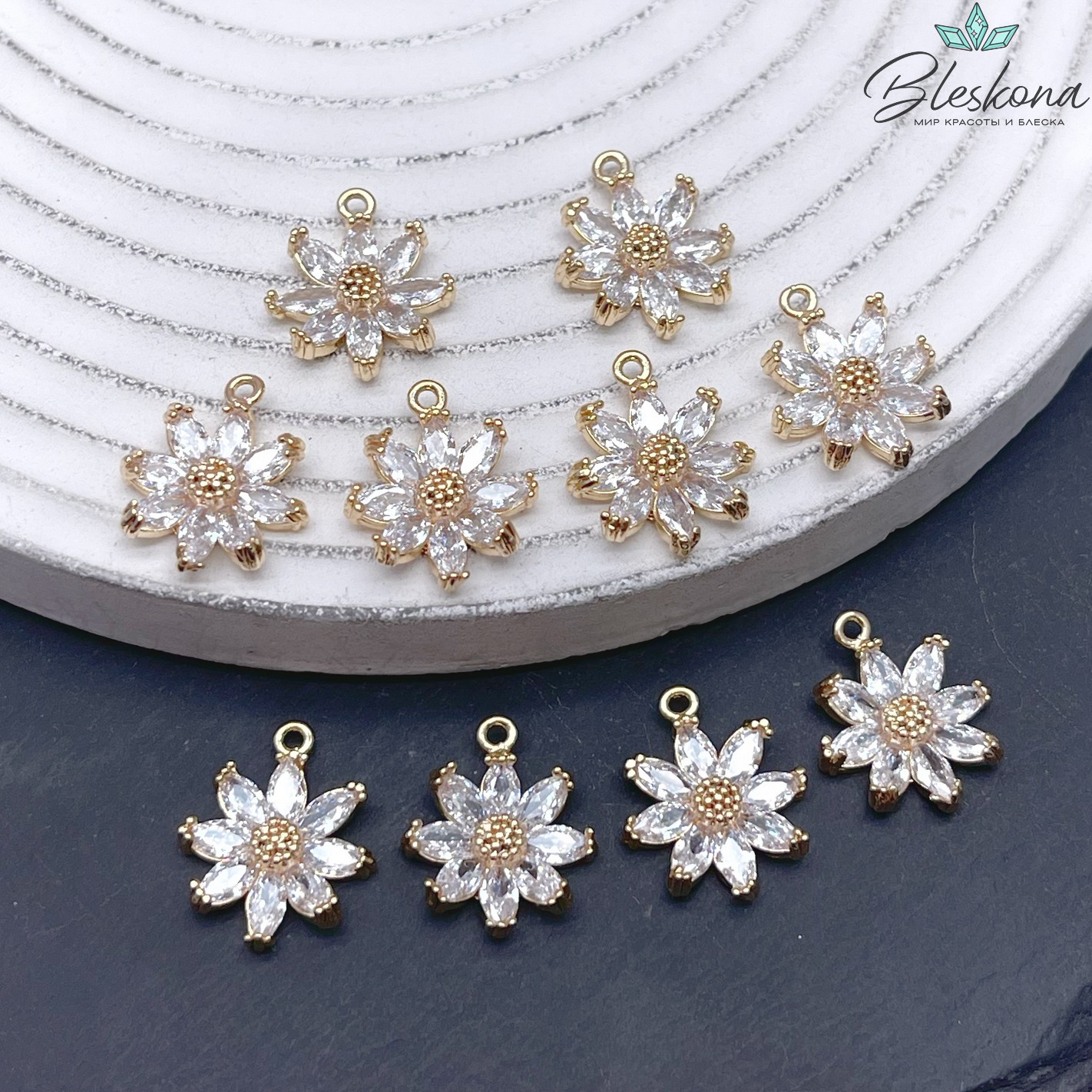 13,5*16 мм, Цвет золото, Подвеска цветок цирконы 