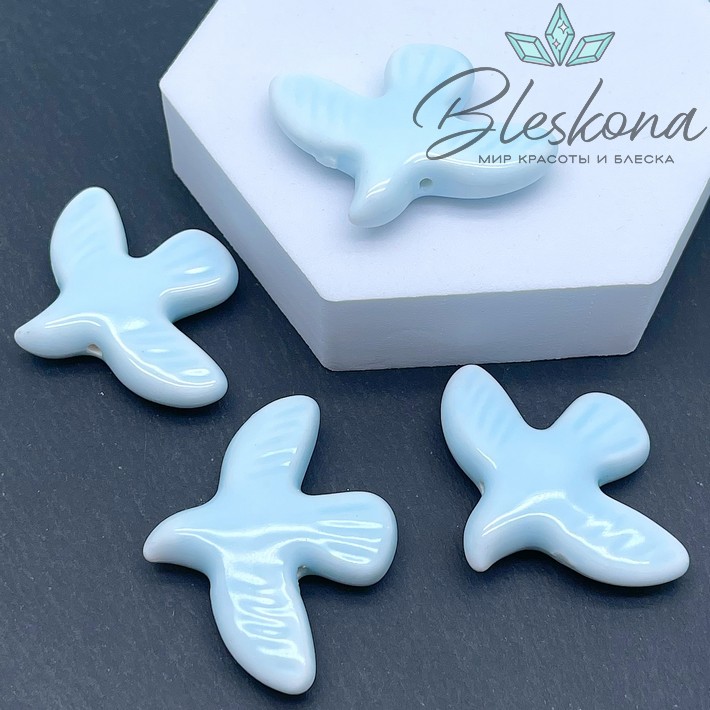 33*37 мм Керамика бусина Голубь голубой (Птица)