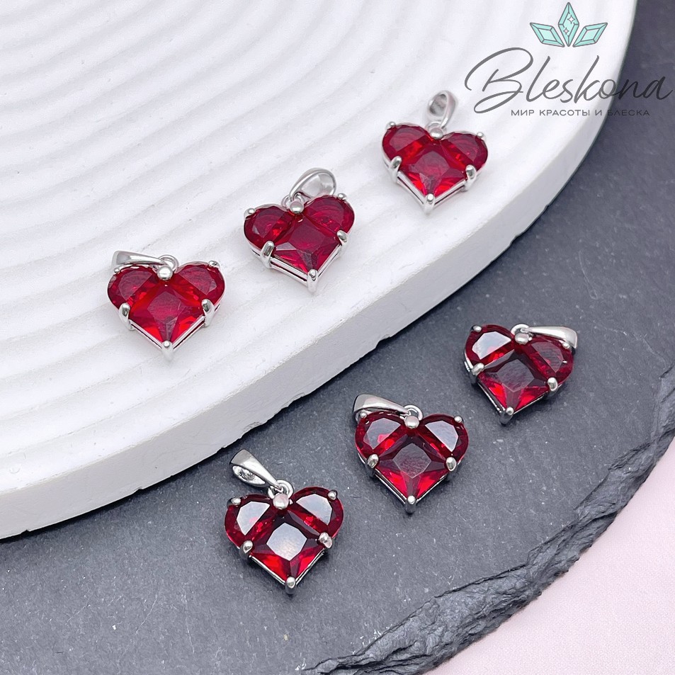 14,5*14 мм Цвет серебро, Подвеска Сердце красные цирконы 